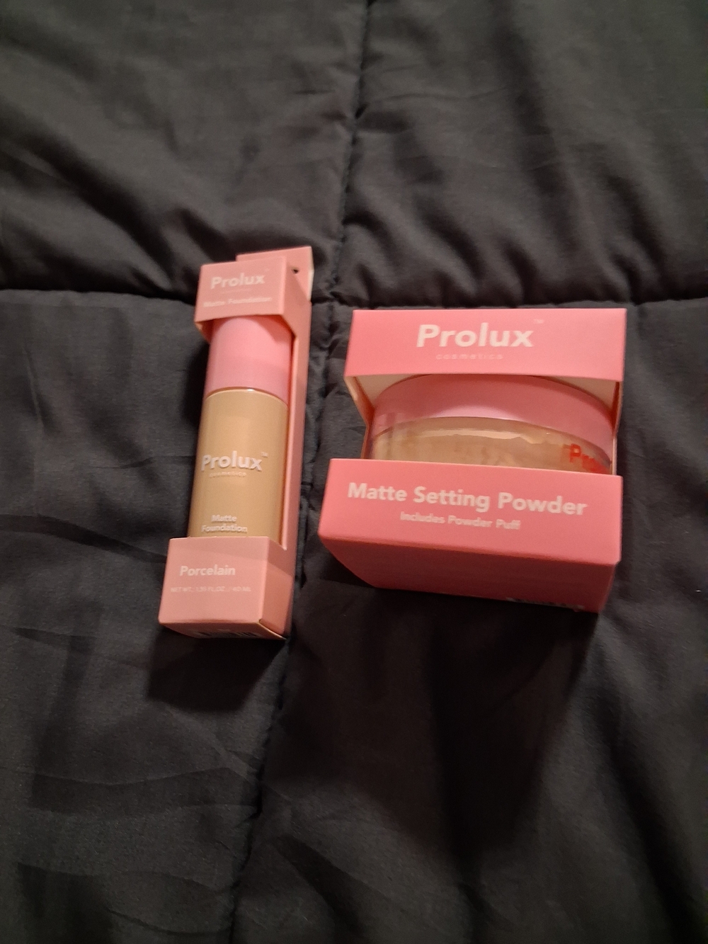 Porcelain Matte Foundation with Pink Matte Setting Powder